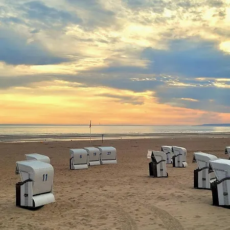 En Centre-ville De Franceville Avec Cuisine équipée - Fr-1-788-19 Appartement