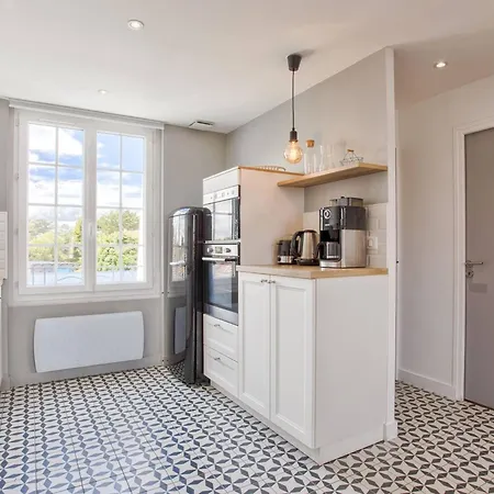 Apartment En Centre-ville De Franceville Avec Cuisine Equipee - Fr-1-788-19 Merville-Franceville-Plage