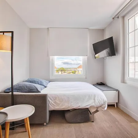 En Centre-ville De Franceville Avec Cuisine Equipee - Fr-1-788-19 Apartment Merville-Franceville-Plage