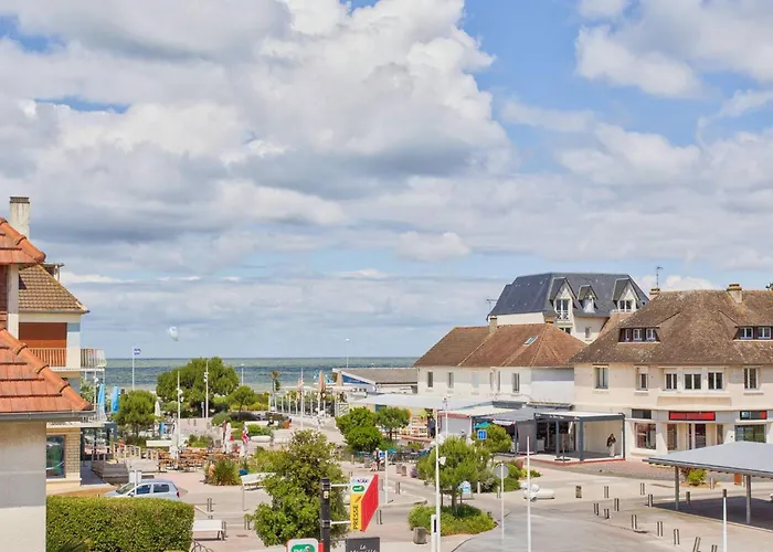 En Centre-ville De Franceville Avec Cuisine Equipee - Fr-1-788-19 Apartment Merville-Franceville-Plage